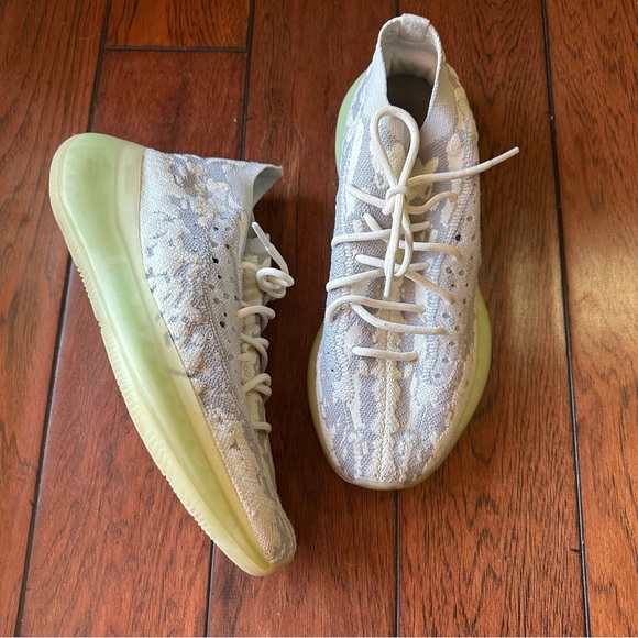 Adidas Yeezy Boost 380 Alien size 10 - Picture 3 of 5